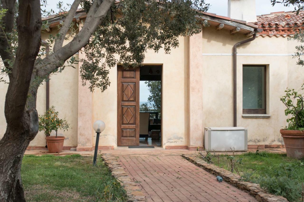 Suite Cucinino, Bagno, Ingresso Indipendente In" Villa Vivi" Siniscola Ngoại thất bức ảnh